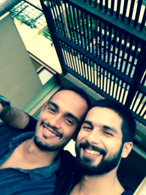 justbeingsri's tweet photo. 'Eternal' @shahidkapoor http://t.co/qJj1N7rfbV