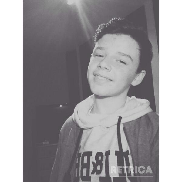 jameswalker_x's tweet photo. #lastnight http://t.co/d4q6igBVJ6