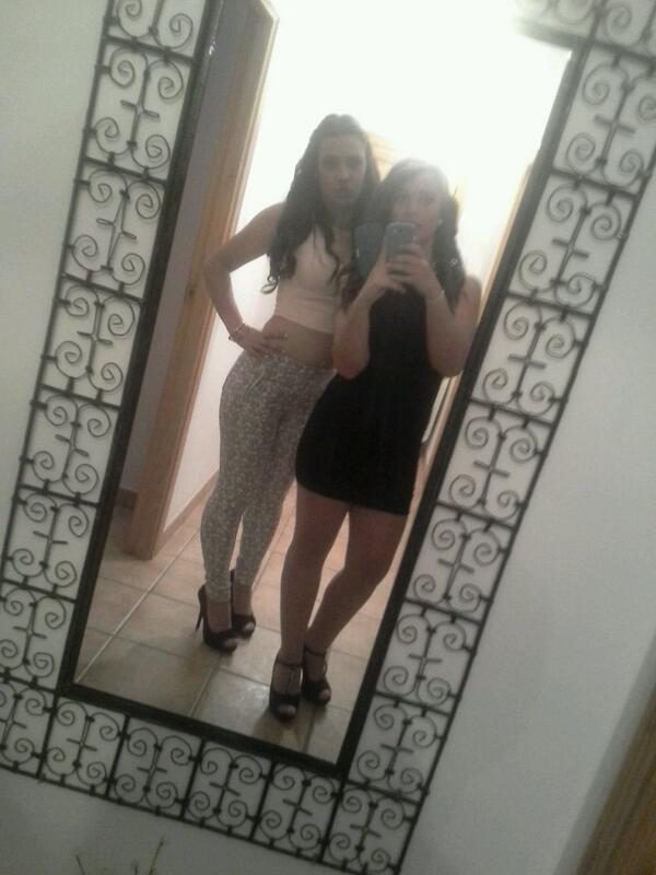 MariareyesRoman's tweet photo. Buena nochee 😘 @MariaHeredia_13 http://t.co/hYwbYhXO3V