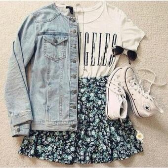 LeonoraHercules's tweet photo. @kesha_hendricks Your denim jacket with your cute skirts... So you http://t.co/rwDyI2sXbV