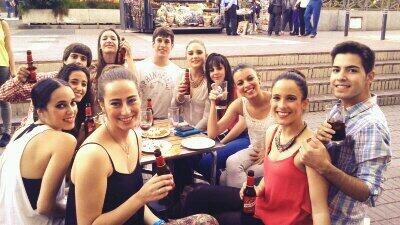 Anaafmm9's tweet photo. vamos mis bailarines que son los mejores!!!! os quiero maaaaaas http://t.co/u6WGE1nkE6