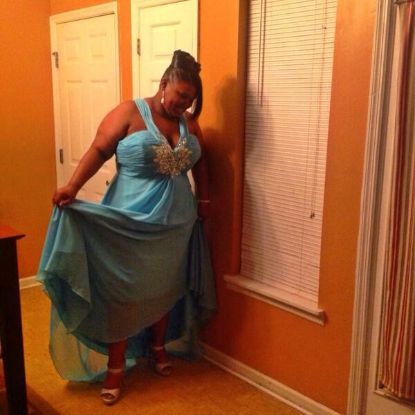 Legend2Royalty's tweet image. 💃💞 #prom2k14