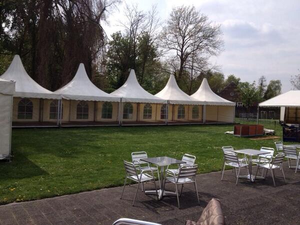nicole_jorna's tweet photo. #boxtelbelleamies#Proeftuin Boxtel #St  Lucas nog één nachtje slapen en dan gaan we van start voor #Dream4kids http://t.co/YBQbw28jWN