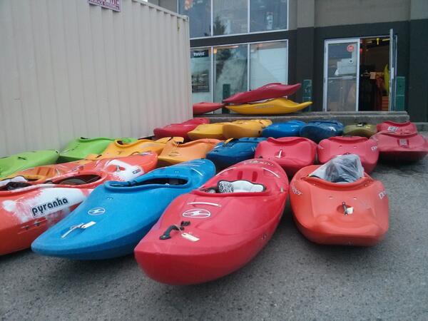 AQCalgary's tweet photo. 9am Boat&amp;Gear Swap! 40%off Northface, Ibex&amp;Rab!25%-40%off Bomber,NRS,Kokatat Dry Tops.Upto 40%off 2013 canoes&amp;kayaks http://t.co/CijnURtb5B