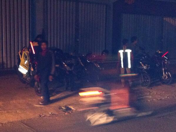 Kita udah di tempat kopdar nih. Merapat dong