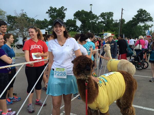 Running_Crystal's tweet image. Visiting Austin... Time to meet new friends and run!  #thisishowizooma