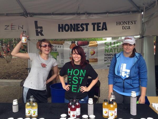 Liz_kiddo's tweet photo. Great job at the Longhorn run today! #atx @HonestTeaATX http://t.co/miAWwlzRun