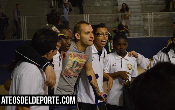 ateosdeldeporte's tweet photo. Hoy hemos echado la tarde en el campo del @MarfilSC charlando con el gran Dani Salgado (@nademe8). Pronto en la web. http://t.co/KSKQpLUdr6