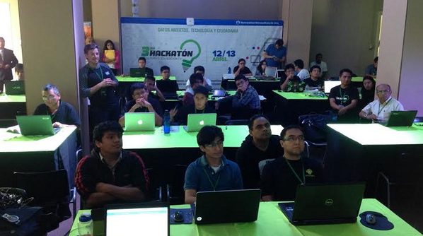 jclema's tweet photo. Más de 50 #HackersCivicos programando por el bien conoce los #DatosAbiertos usados en la #HackatonLima http://t.co/lNTJndTwnL
