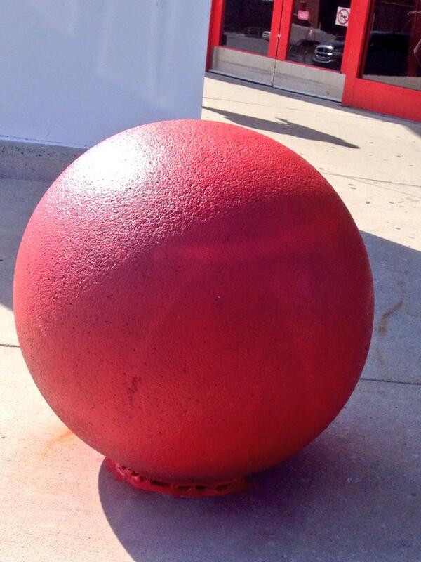 lemonsandlabs's tweet image. I see a I see a I see a @Culligan27 @KatiePie7 @Target #targetballs #bigredballs