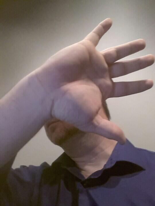 Tirasco's tweet photo. Tried to take a #selfie, but I obviously didn't want my picture taken. http://t.co/nxFAqMhHne