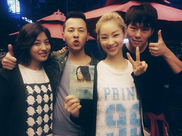 2012_sy's tweet photo. 전수진 올 완전 멋져요~^^
우리 신의 선물 보러가요@_@!!!!!!!
"@bosuk8585: 영화 '신의선물' 재밌다. 전수진 잘했다. 올만에 좋은영화 보니 좋다. http://t.co/nFUexFf1F7"