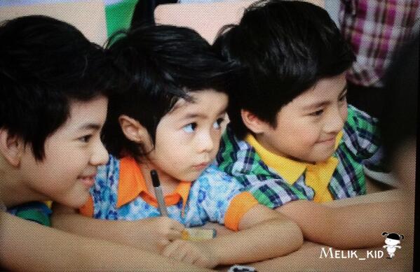 Melik_kid's tweet photo. สุขสันต์วันสงกรานต์จ้าาา หลังสงกรานต์จะกลับมาทำรูปเด็กๆน้าา แต่ตอนนี้ขอไปเที่ยวก่อน 💦💦💦 http://t.co/jffVqWrBpp