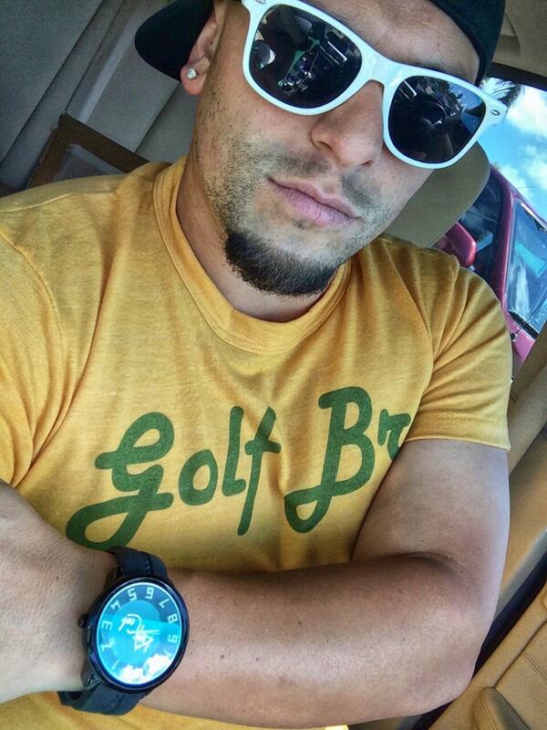 iDaleeeO's tweet photo. Smoooooth .... #GolfBro @SwingJuice , #KeepnCool on the wrist w/ @KeepCoolWatches, & hat & shades @Kikkorgolf #Golf http://t.co/qIVPMTUnz1