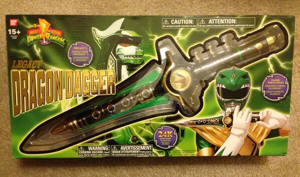 #RangerNation RT for your chance to win a Legacy Dragon Dagger!