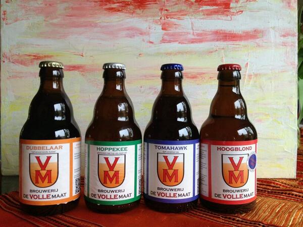devollemaat's tweet photo. De Volle Maat presenteert trots: Hoogblond, Tomahawk, Dubbelaar en Hoppekee (met biologische hop van eigen boerenerf) http://t.co/EIkaHOcEIV