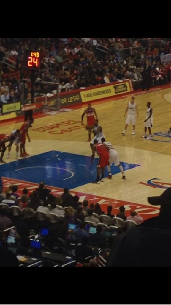 AdamSorge's tweet photo. Clipper game in LA http://t.co/JPvJZf2tvV