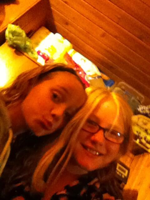 YoloHr's tweet photo. #besties 4 life http://t.co/HztEhgs3uB