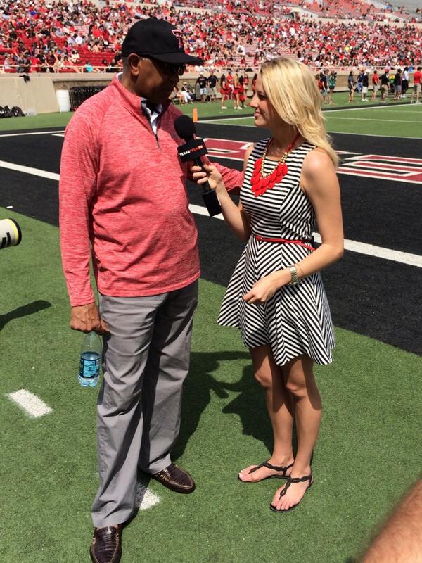ccwiatrek's tweet photo. Thank you to @CoachTubbySmith for stopping by! Huge recruiting class set to sign on Wednesday. #TTUSpringGame http://t.co/veOVttJmi3