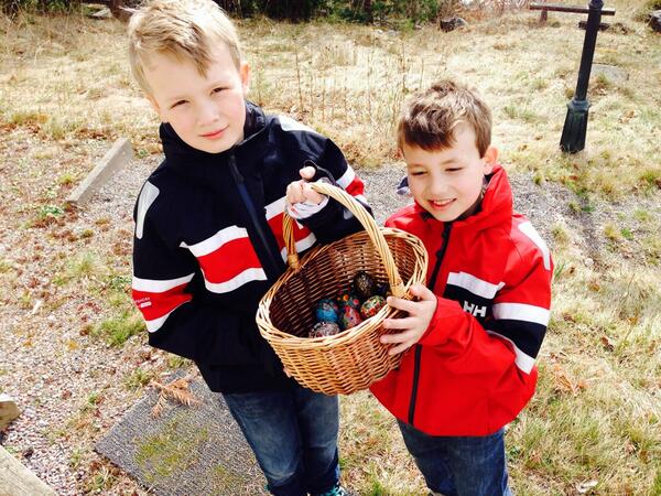 BirgitHoltskog's tweet image. Easter-egg hunt!