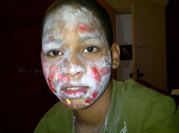 everydroop's tweet image. Mueerto por musica