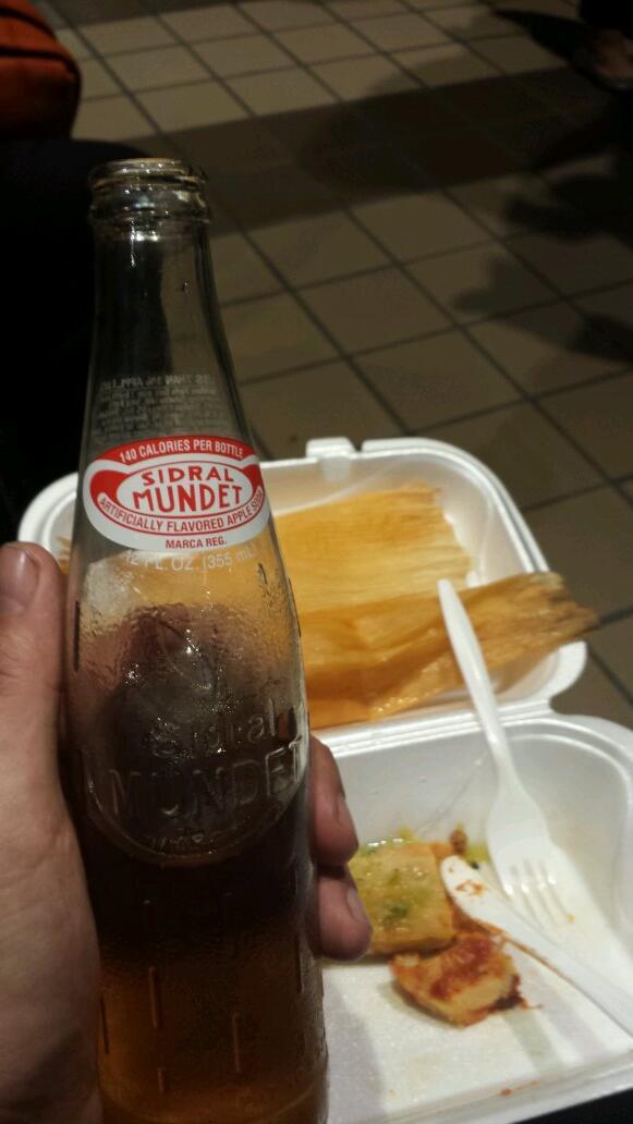 ICHOPE2's tweet photo. Free samples of wine, cheese, and beer, but we buy tamales and sidral #MexicanProblems #frenchmarket http://t.co/kMOqUb2JK2