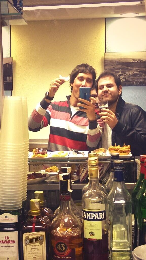 JoseManuelConch's tweet photo. Previa de domingo de calderas con @santiayllon #sanjuan2014 #soria http://t.co/Rrt2NMxbC1