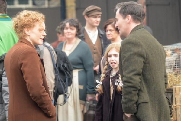 JohnSimmNews's tweet photo. @MaxinePeakeNews , new pic with Maxine! #TheVillage http://t.co/Y2uo3WFx6a http://t.co/0N2GQQm4ri