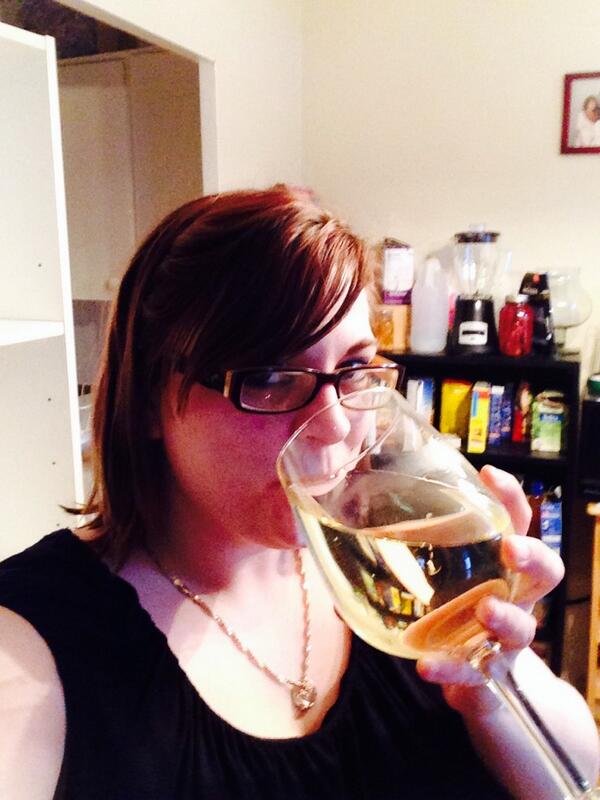 asharp86's tweet photo. Getting my predrinks on lol #IAMHOT  #25KSELFIE @hot899 http://t.co/bWqRrBTrP7