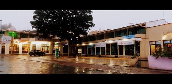 puntonaranja's tweet image. #CommunityManager #DiseñoGráfico #WEB #BrandingInterno #Fotografía #PlazaCoatepec Constitución 149 L24 Tel 1 86 10 84