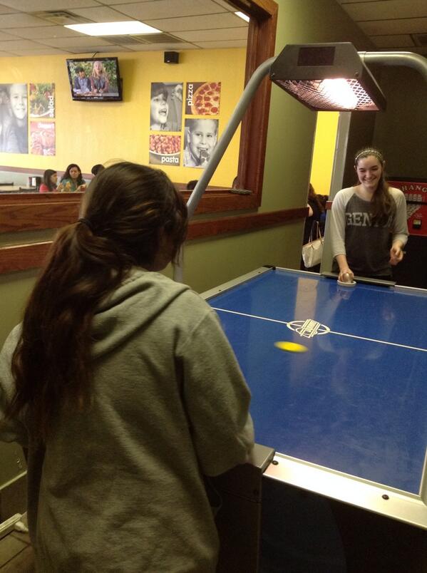 therealflortan's tweet photo. Hanging out at CiCi's with the 2 Maria's :D @URpreTgay @ThisBeMaria #fun #toomuchswag #airhockey #woot #Imprettybad http://t.co/NFX7ITzJrz