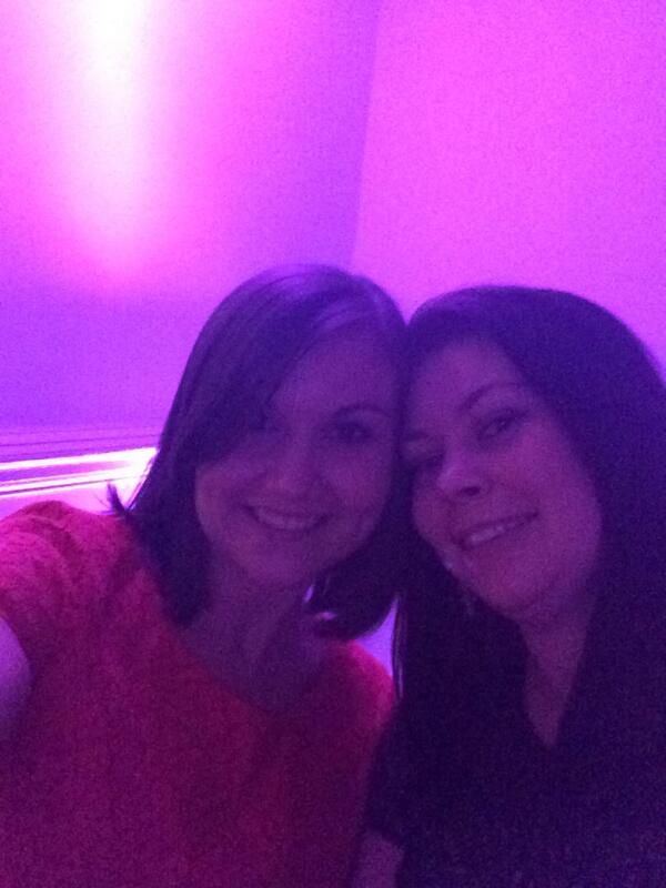 Vicky33_17's tweet image. Drinking buddies #friends