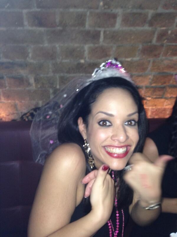 bex_sun's tweet photo. @Michael_Pole  what a gorgeous pic of your fiancée! http://t.co/M1b4iLbmOp