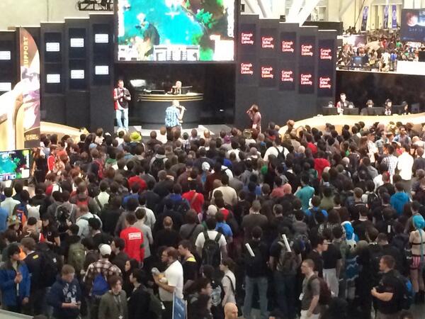 RiotHype's tweet photo. Man the crowd is amazing here at #lolpax I want to thank all the fans. This is what drives me to do what I do!!! http://t.co/tFYGEtsLtS