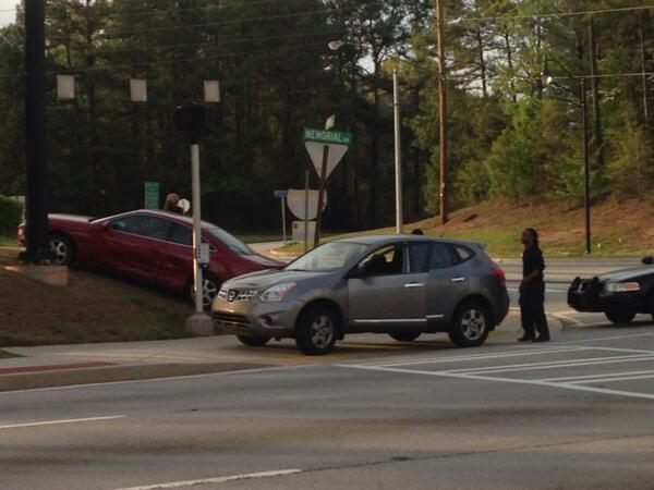 Yorktownulti's tweet image. Also roads. Roads are optional in Atlanta #theREALsouth
