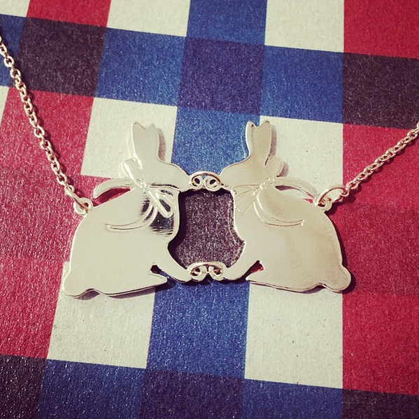 Bientôt Pâques ! instagram.com/p/msdys6D-Kp/ #lapin #rabbit #jewels #happyeaster