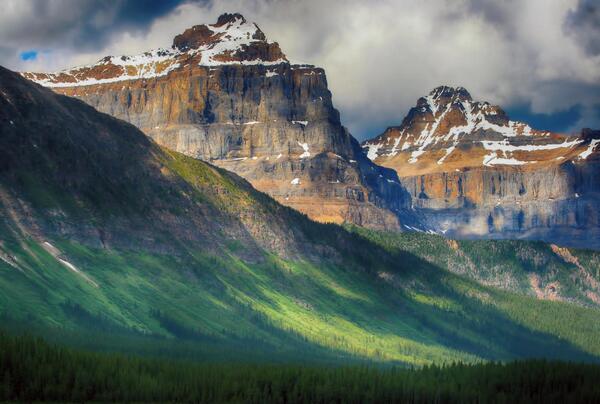 TrailNote's tweet image. Mountains of Jasper, Alberta, Canada- Learn about the area: heraldsun.com.au/travel/world/b…  | Hike it: pc.gc.ca/eng/pn-np/ab/j…