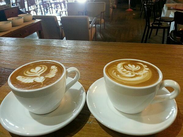 Makan siang di <a href="/WarungPasta/">Warpas</a> kemang bisa sekalian recharge caffeine biar makin fresh hari minggu nya :) yuk mampir...