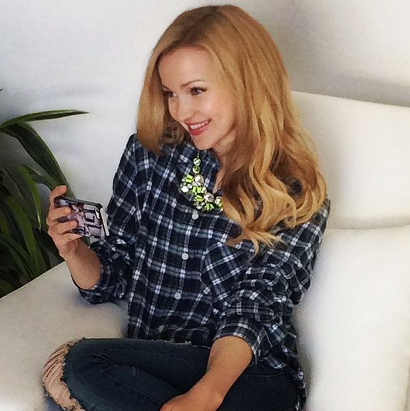 DoveCameron's tweet photo. “@J14Magazine: hung out with #LivAndMaddie's @DoveCameron today and had such a fun photo shoot! http://t.co/uqF3swMkZE” Love you guys!