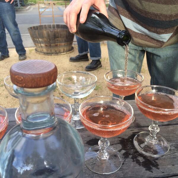 Salinia sparkling rose from Sunhawk Red blend and Sauv Blanc. Kevin Kelley's "breakfast wine". @tedwardwinesnyc