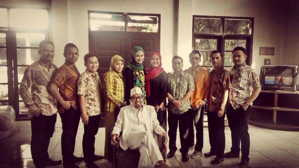 <a href="/TheSouthWing/">♠ SouthWing ♠</a> <a href="/QueEvollu/">Que - Si Jago Jualan</a> <a href="/nurobie/">Rob</a> <a href="/zeekotzen/">rommy</a> <a href="/rdestaardian/">Bagwell</a> <a href="/evorisavelu/">evorisavelu</a> <a href="/DJHAJIINDONESIA/">DJHAJIINDONESIA</a> kawin kawin kawin!