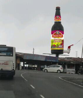 Botol kecap di puncak, di renov jadi botol AM hahahaa. @GambarTawa