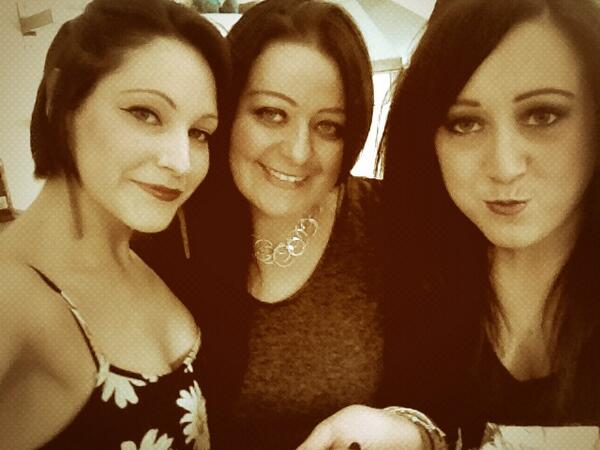 lewis_faye's tweet photo. 💋 Chappers &amp; Miss B; http://t.co/cuDVnSHWxV