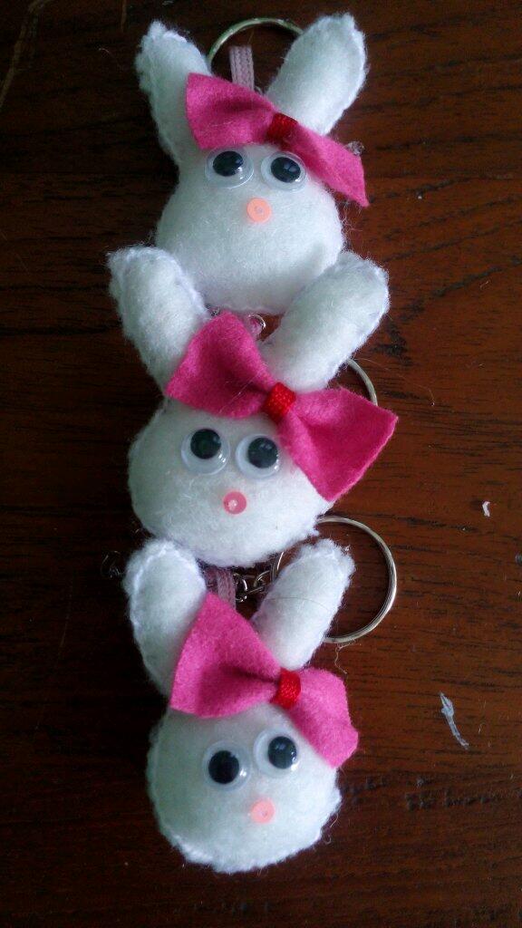 Boxpromo's tweet image. Souvenir gantungan kunci 2rb/pcs.SMS 081224421111 BBM 74C7205D @ANY101205 @1y3n930320 @99_anisa @aaprianty @afifrahmi