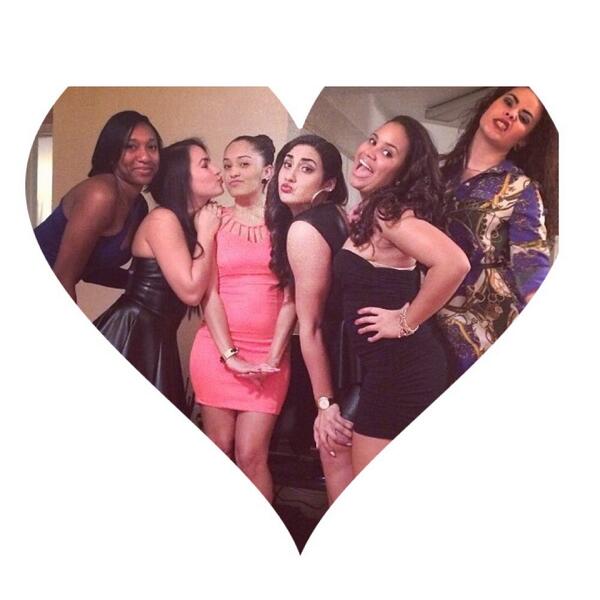 Gurrl_Byee's tweet image. My babbiessss #MuLine #1year ❤️❤️❤️❤️❤️