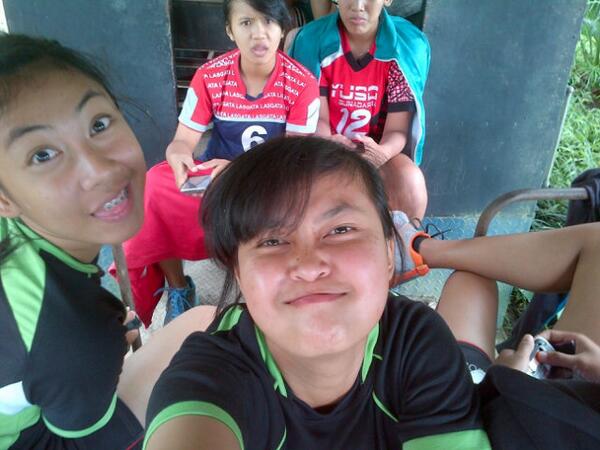 jjooyyie's tweet image. @meeryekasuci @sofianaanjas