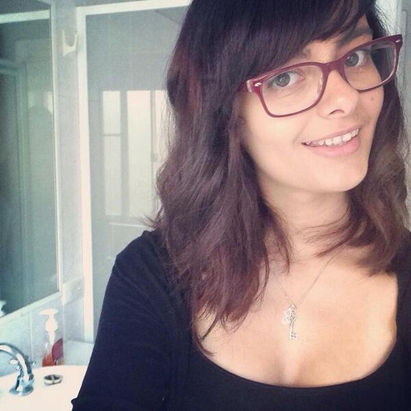 _cinny_'s tweet image. someone hire me to be an extra. 
#extraswork #filmtv #TVextra