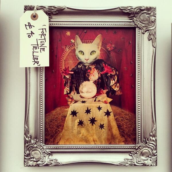 LeedsInspired's tweet photo. Saw some great art @sbdart art fair yesterday. Loved this cosmic cat by @bluebeany http://t.co/WgTcW0TGt7 http://t.co/SY1tRKip2d
