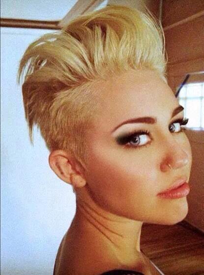 PostBad_Miley tweet picture