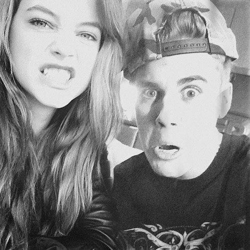 ______yJustin tweet picture